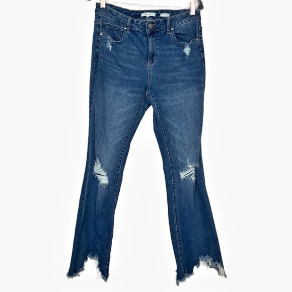 A Beautiful Soul Denim - A BEAUTIFUL SOUL SKINNY FLARE RIPPED JEANS SIZE 12 DARK WASH